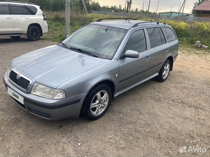 Skoda Octavia 1.6 МТ, 2003, 241 000 км