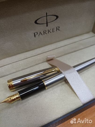 Перьевая ручка паркер