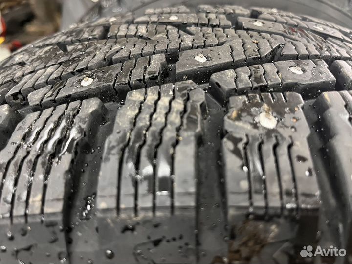 Зимняя резина в сборе 235 65 17