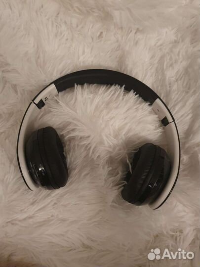 Беспроводные наушники Sven AP-B450MV чёрно-белые