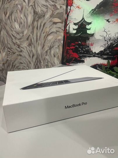 Macbook pro 13 2020 i5 512gb