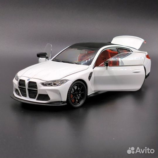 Машина металлическая BMW M4 Gt3 в масштабе 1/24