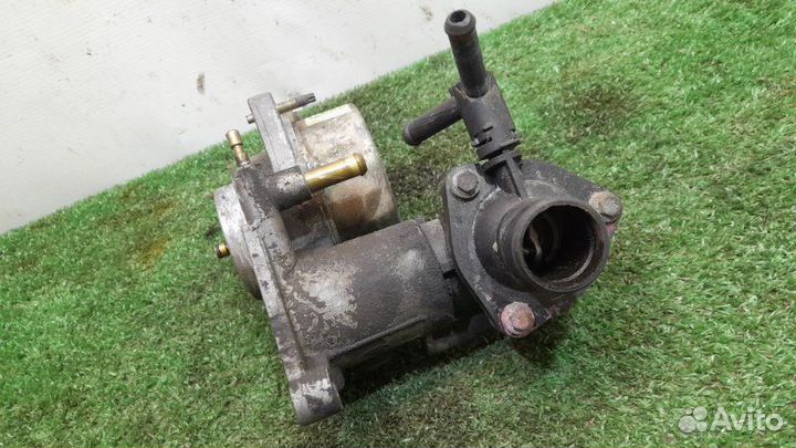 Насос вакуумный Ford Mondeo 3 2.0L duratorq DI