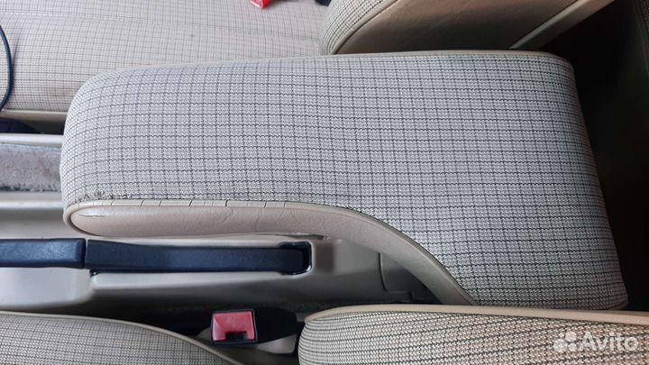 Подлокотник w201