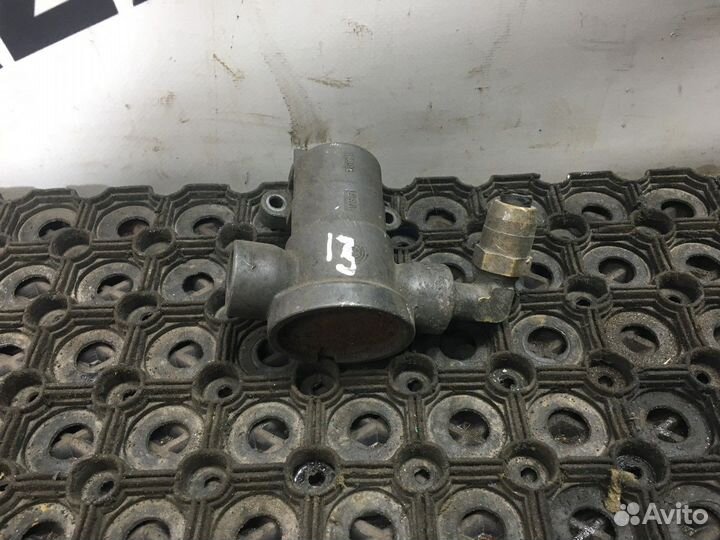 Клапан управления тормозами прицепа