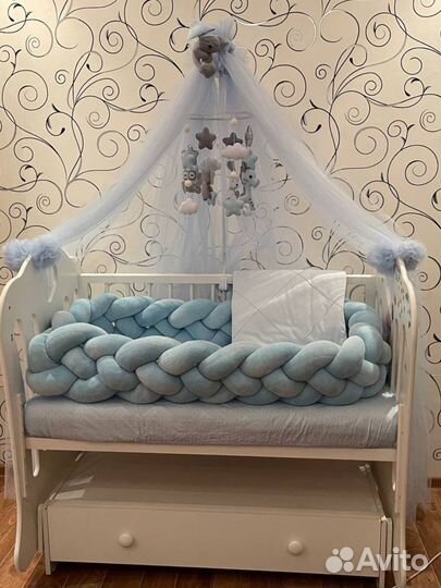 Игрушки для кроватки