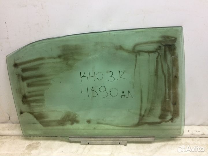 Стекло двери задней правой Toyota Camry V40