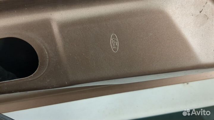 Крышка багажника Ford Focus 3