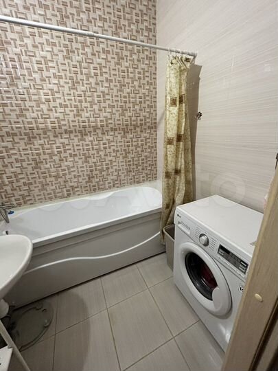 2-к. квартира, 54,8 м², 2/5 эт.