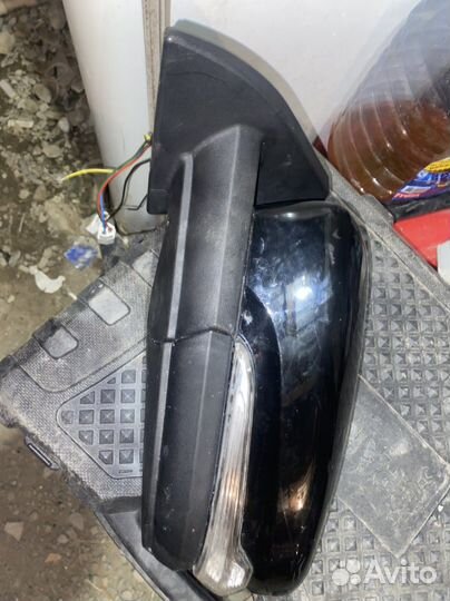 Продаю зеркала на ваз 09-14