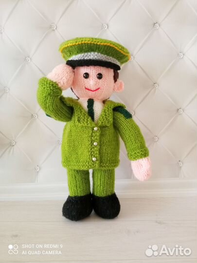 Кукла вязаная Солдатик