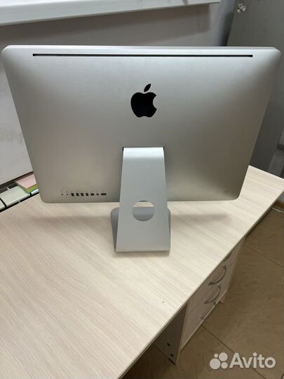 Apple iMac 21.5