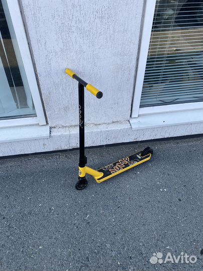 Трюковой самокат Ateox Jump