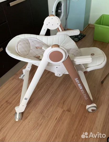 Стульчик для кормления happy baby berny v2