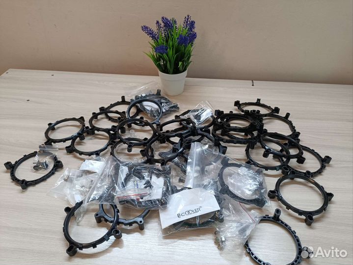 Кольца для крепления кулера Intel