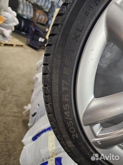 Комплект оригинальных зимних колес Mini F55, F56