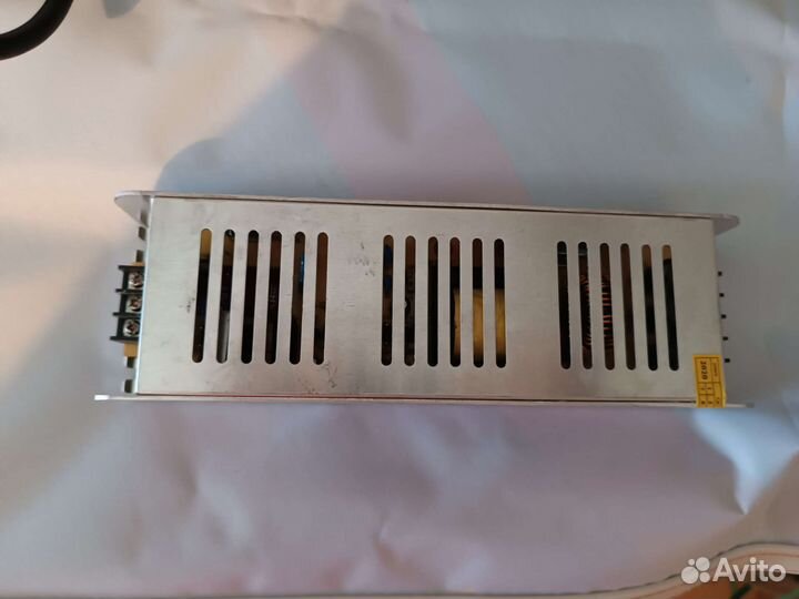 Блок питания 12v для светодиодной ленты