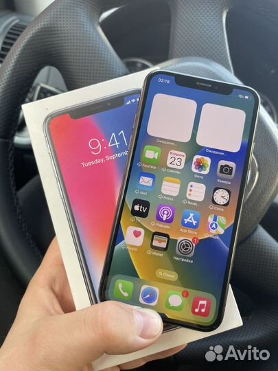 iPhone X, 64 ГБ