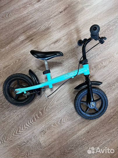 Беговел с тормозом в отл. тех. состоянии