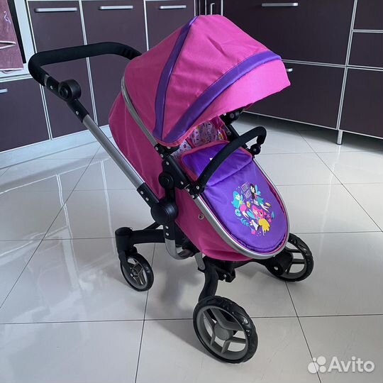На брониКоляска для кукол demi star