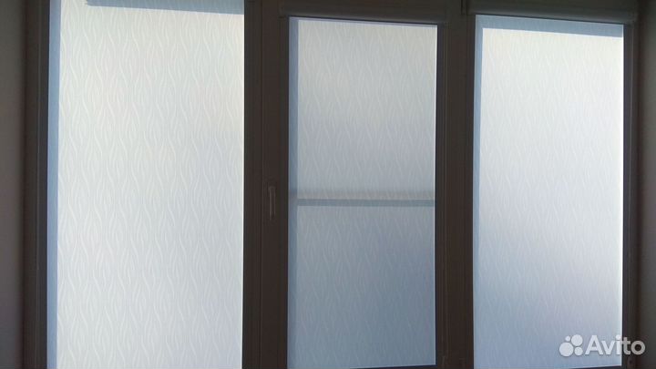 Рулонные кассетные шторы блэкаут