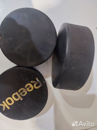 Шайба хоккейная бу