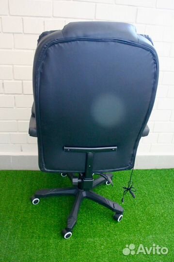 Компьютерное кресло руководителя