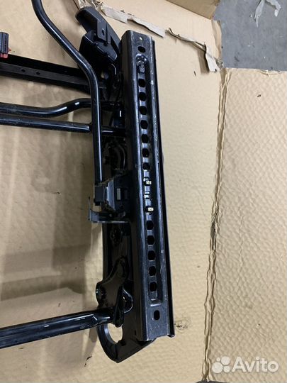 Салазки микролифт пер. LH сидения Opel Astra H 4/5