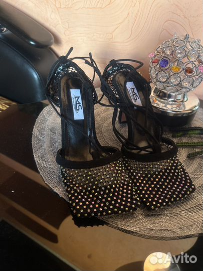 Босоножки с сеткой