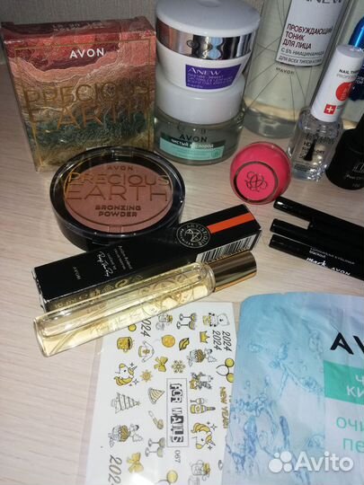 Комплект косметики новой (все с фото)