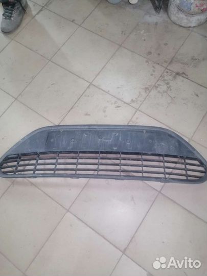 Решётка бампера Ford Focus 2 рестайлинг