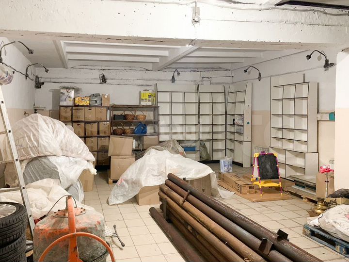 Продам торговое помещение, 435 м²