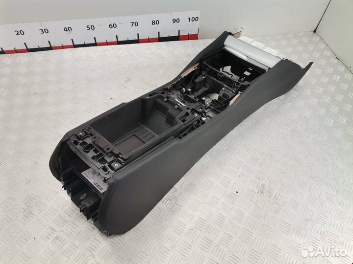 Консоль салона BMW 6 G32 2020 51166833920