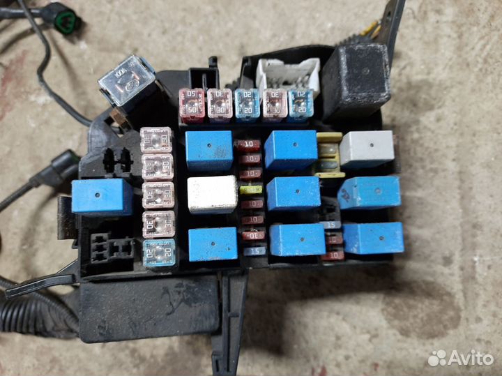 Блок предохранителей Хендай Акцент