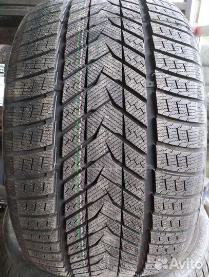 Roadmarch Winter XPro 999 245/40 R20 и 275/35 R20 102H
