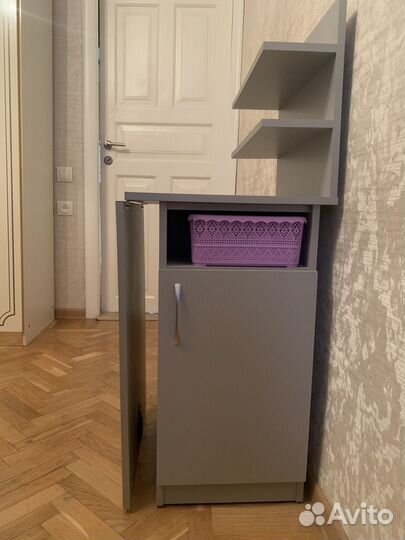 Раскладной маникюрный стол