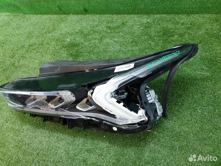 Фара левая Kia K5