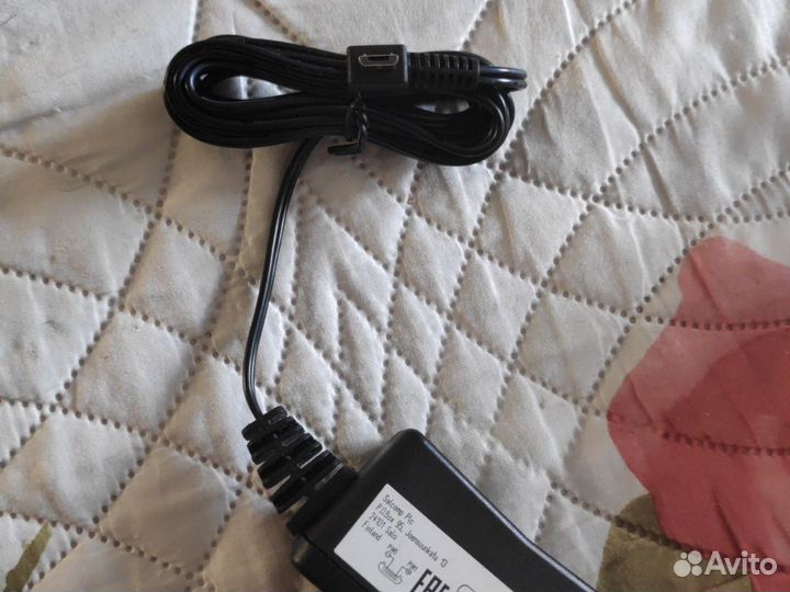 Зарядное устройство смартфон, планшет micro USB