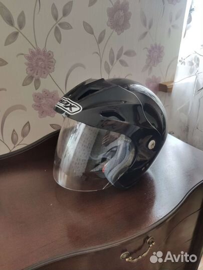 Мотоциклетный шлем открытый