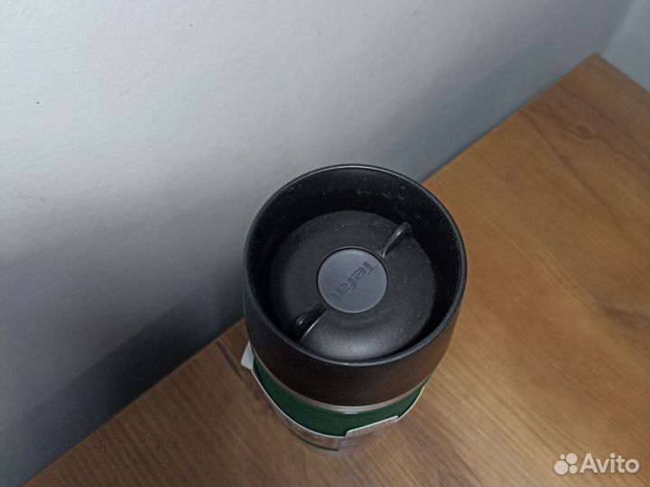 Термокружка Tefal Travel Mug Essential зеленая