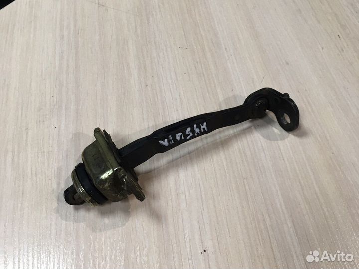 Ограничитель двери правый передний Daewoo Nubira