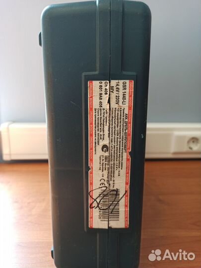 Продам шуруповерт Bosch GSR 1440-LI