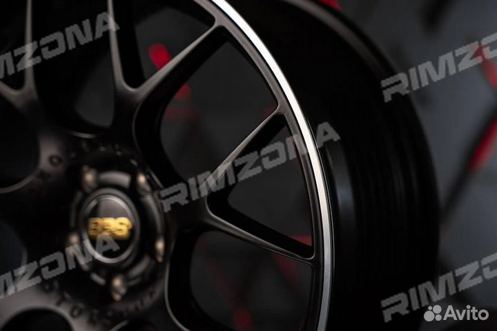 Литой диск BBS R18 5x108 sv