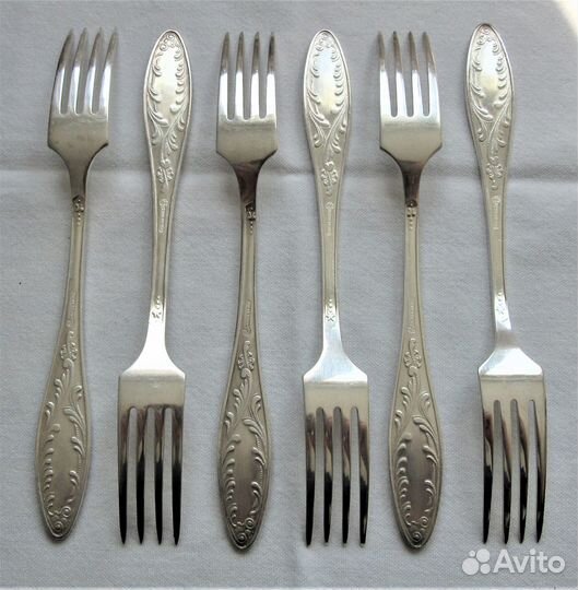 Десертные вилки 6 штук. Мельхиор СССР клеймо мнц