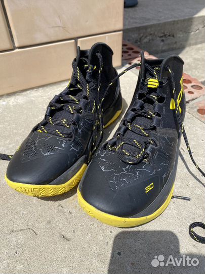 Баскетбольные кроссовки under armour