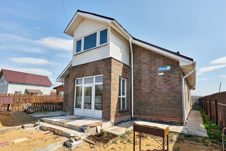 Дом 159,8 м² на участке 7,5 сот.