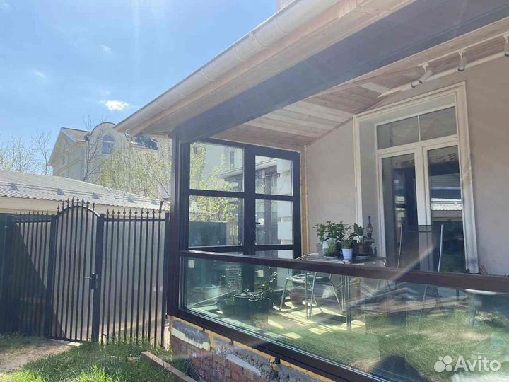 Холодное и тёплое алюминиевое остекление веранд