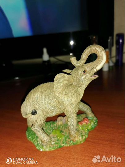 Слон статуэтка