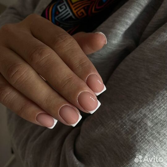 Маникюр, гель-лак, наращивание в салоне красоты