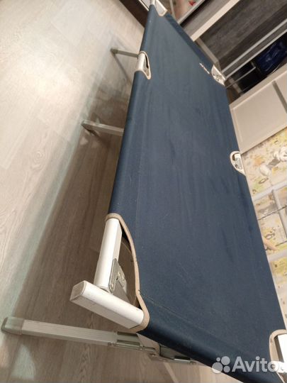 Усиленная кемпинговая раскладушка